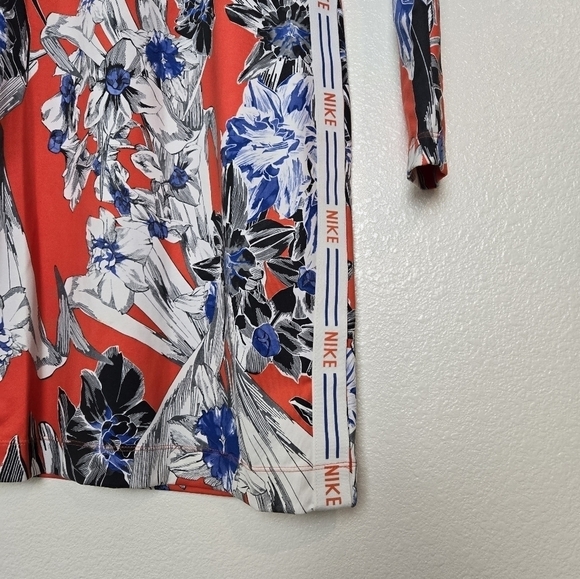 Nike Sportswear Women’s Mini Bodycone Long-Sleeve Floral Dress size Small - Picture 9 of 16